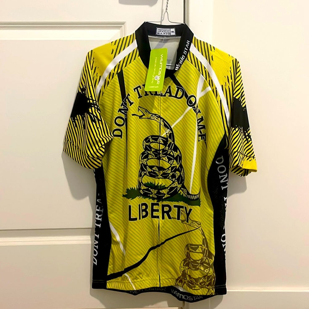 Don’t Tread on Me cycling windbreaker